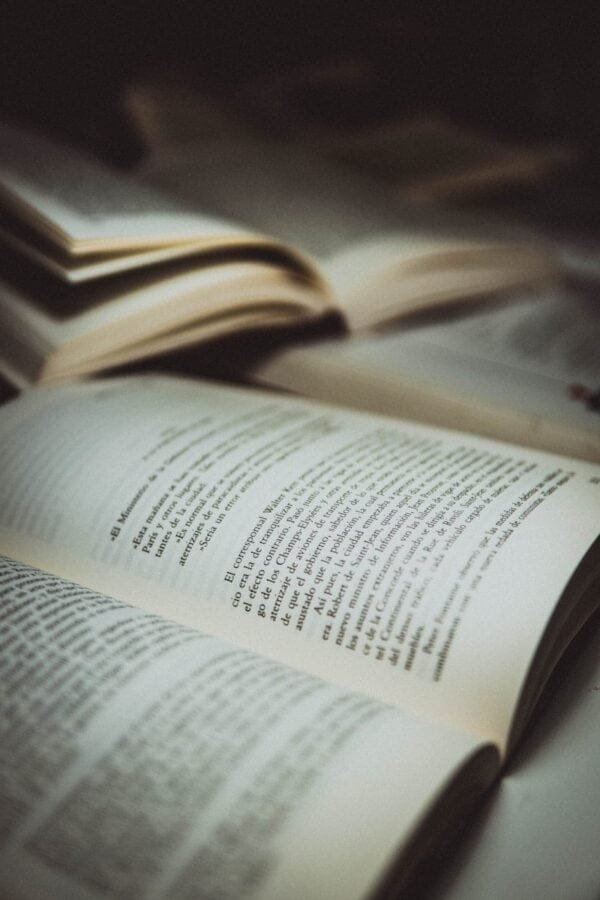 Reseña literaria de un libro